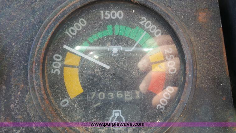 image for item J4511 1973 Case 1370 tractor