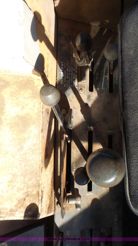 image for item J4511 1973 Case 1370 tractor