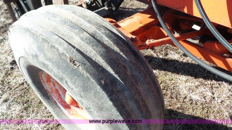 image for item J4511 1973 Case 1370 tractor