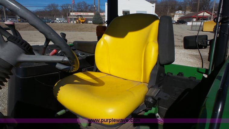 image for item J4519 1995 John Deere 6300 tractor