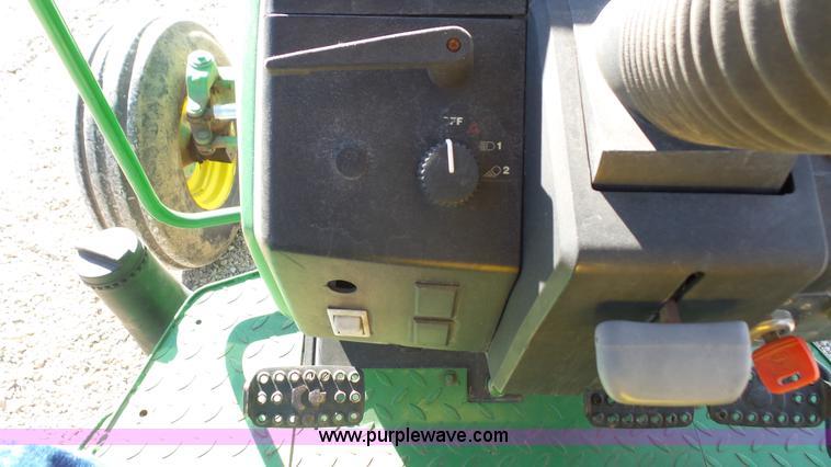 image for item J4519 1995 John Deere 6300 tractor