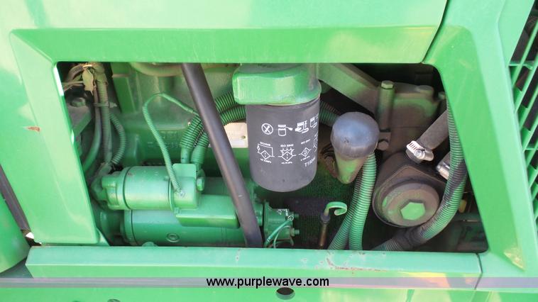 image for item J4519 1995 John Deere 6300 tractor