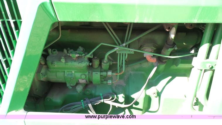 image for item J4519 1995 John Deere 6300 tractor