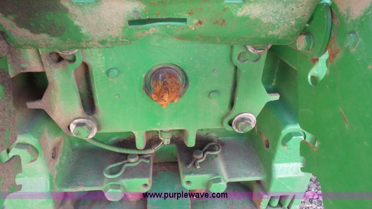 image for item J4519 1995 John Deere 6300 tractor