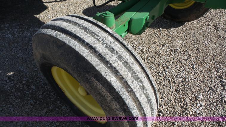 image for item J4519 1995 John Deere 6300 tractor