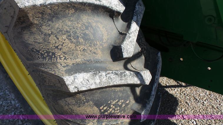 image for item J4519 1995 John Deere 6300 tractor