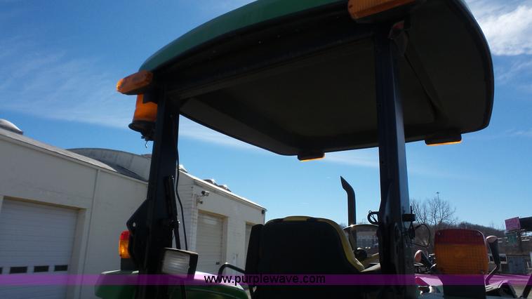 image for item J4519 1995 John Deere 6300 tractor