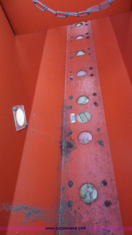 image for item J4668 Tye 104-4477 no-till grain drill