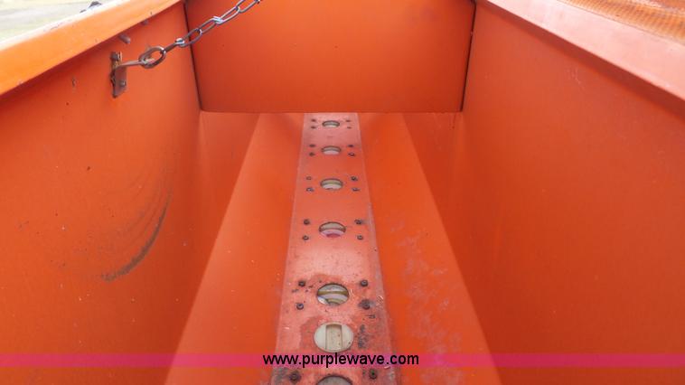 image for item J4668 Tye 104-4477 no-till grain drill