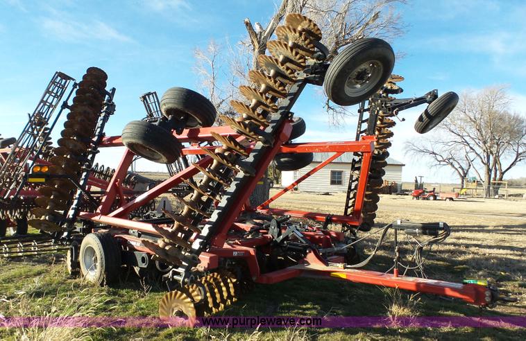image for item J7318 Case IH 330 vertical tillage