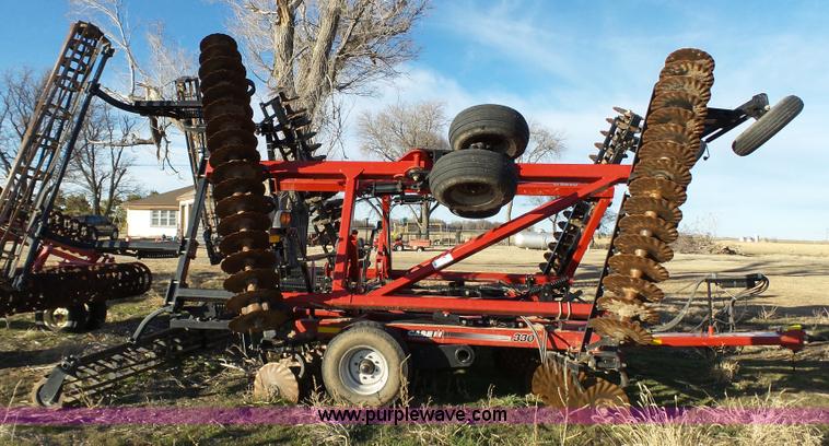 image for item J7318 Case IH 330 vertical tillage