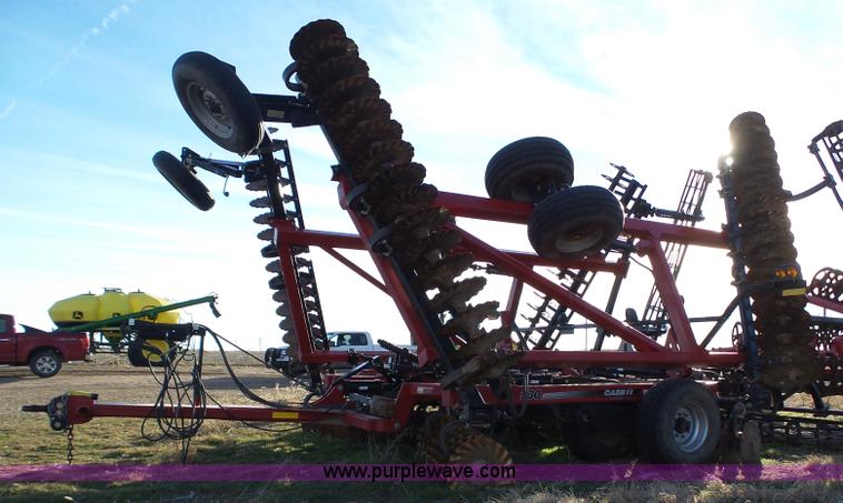 image for item J7318 Case IH 330 vertical tillage
