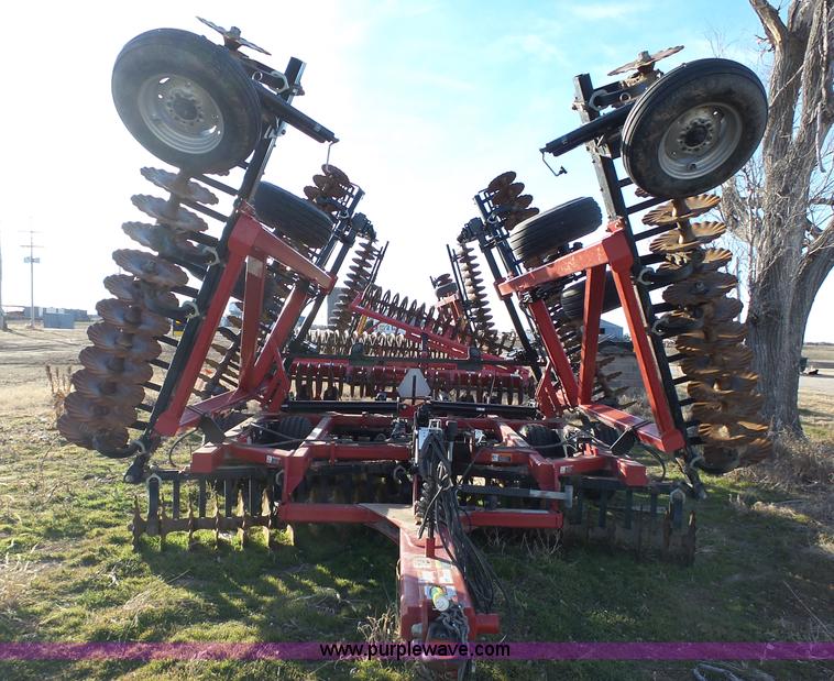 image for item J7318 Case IH 330 vertical tillage