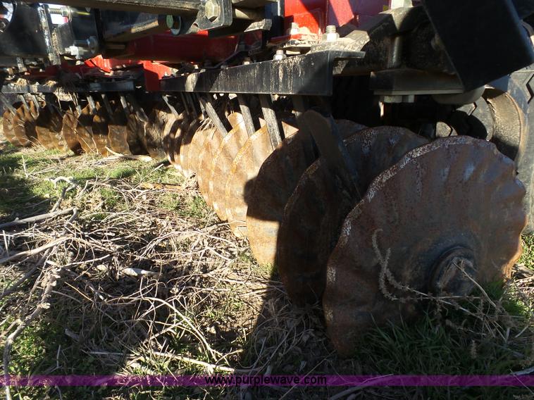 image for item J7318 Case IH 330 vertical tillage