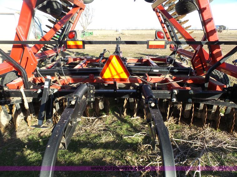 image for item J7318 Case IH 330 vertical tillage