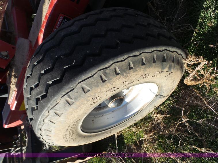 image for item J7318 Case IH 330 vertical tillage