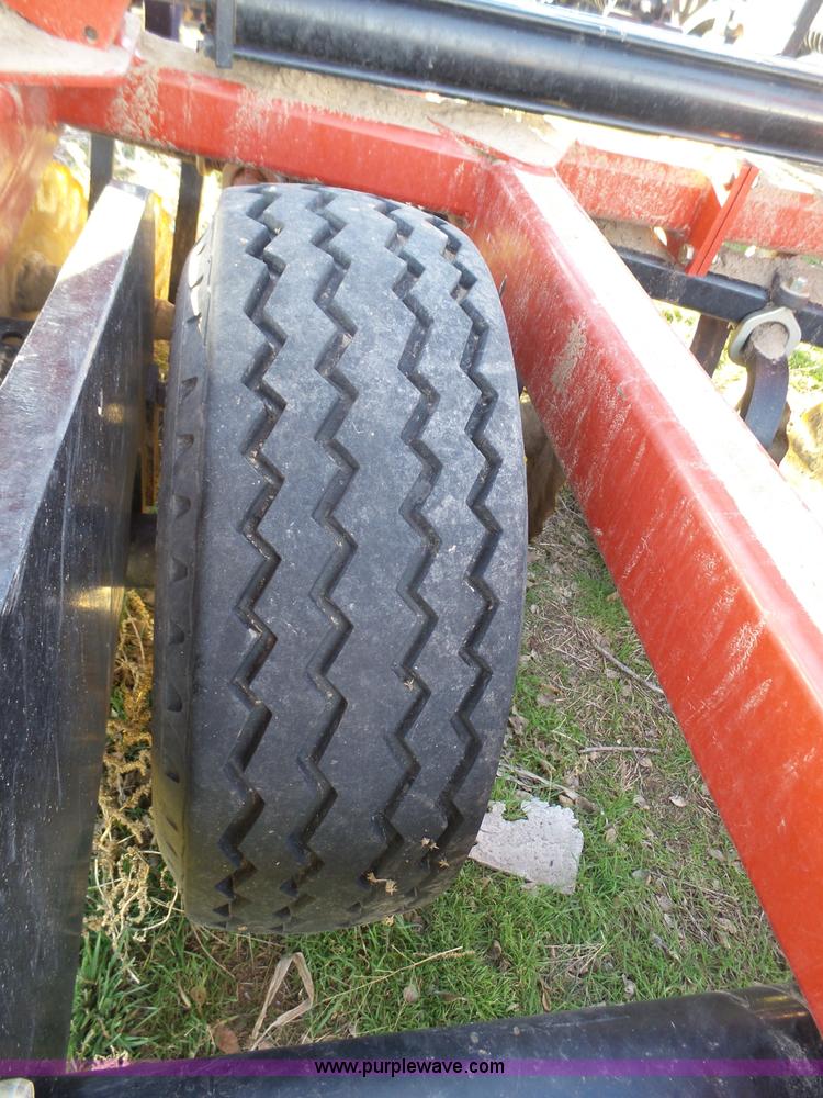 image for item J7318 Case IH 330 vertical tillage