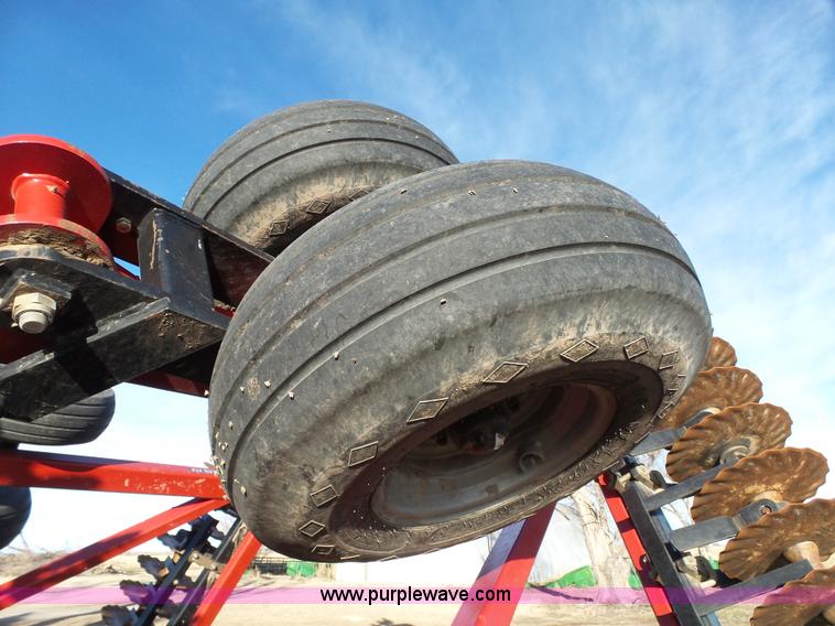 image for item J7318 Case IH 330 vertical tillage