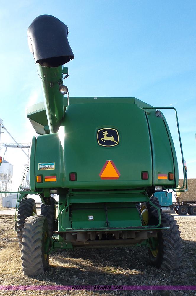 image for item J7319 2003 John Deere 9750 STS combine