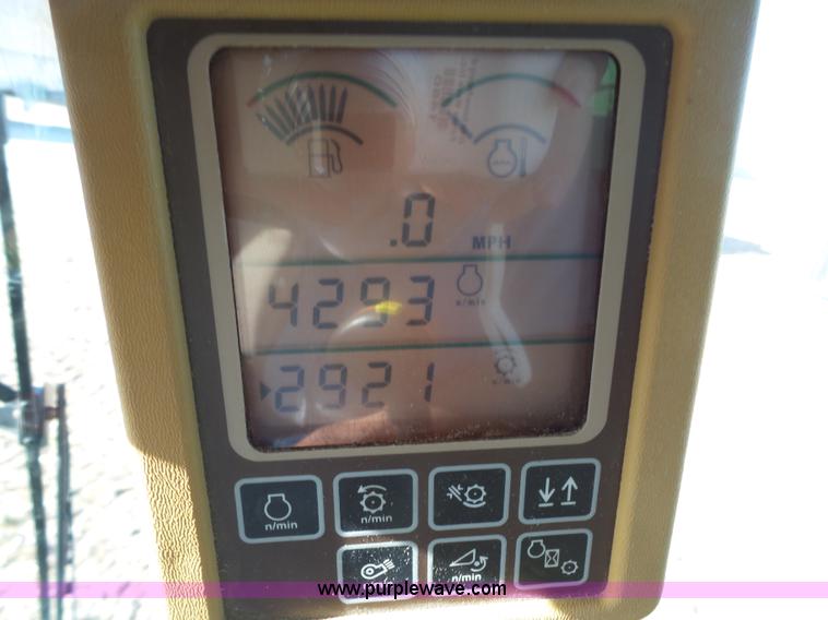 image for item J7319 2003 John Deere 9750 STS combine