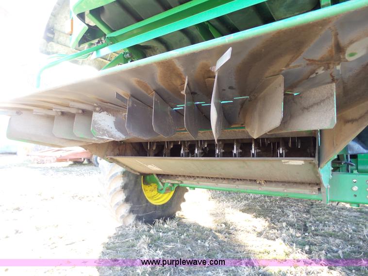 image for item J7319 2003 John Deere 9750 STS combine