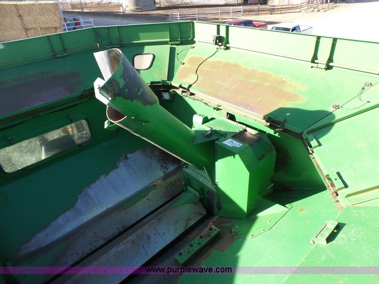 image for item J7319 2003 John Deere 9750 STS combine