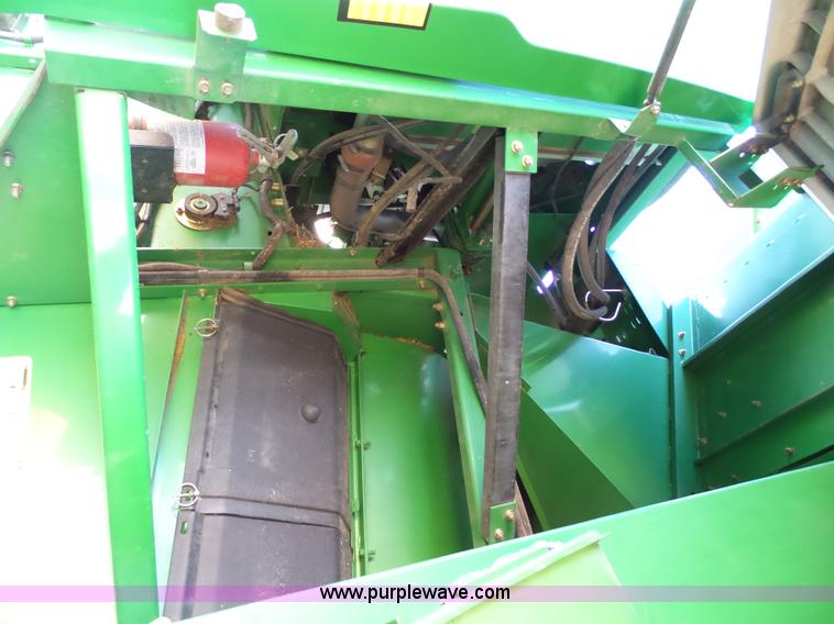 image for item J7319 2003 John Deere 9750 STS combine