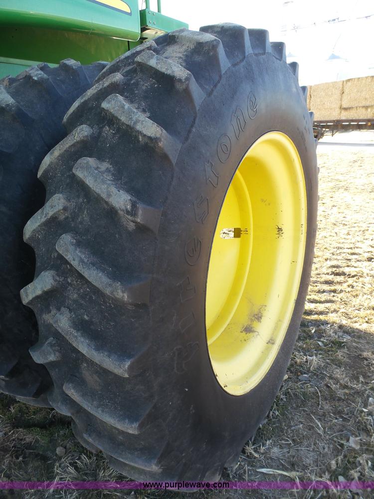 image for item J7319 2003 John Deere 9750 STS combine