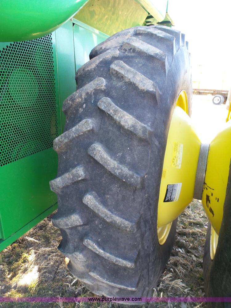 image for item J7319 2003 John Deere 9750 STS combine