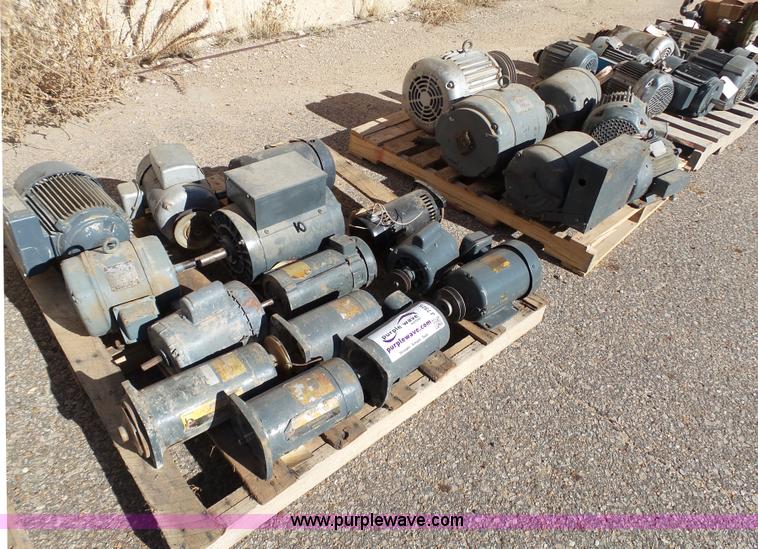 (26) electric rotors in Gove, KS Item J7325 sold Purple Wave