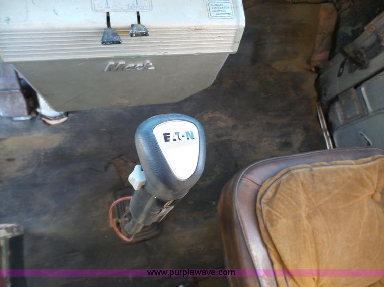 image for item J7327 1969 Mack R685 dump truck