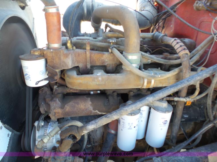 image for item J7327 1969 Mack R685 dump truck