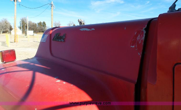 image for item J7327 1969 Mack R685 dump truck