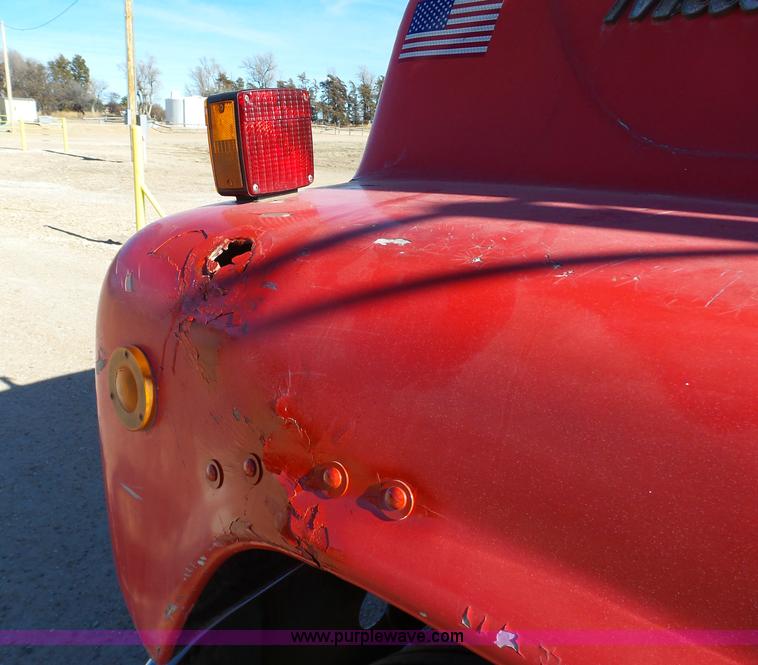 image for item J7327 1969 Mack R685 dump truck