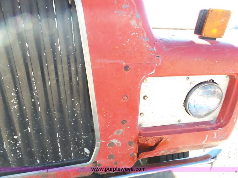 image for item J7327 1969 Mack R685 dump truck