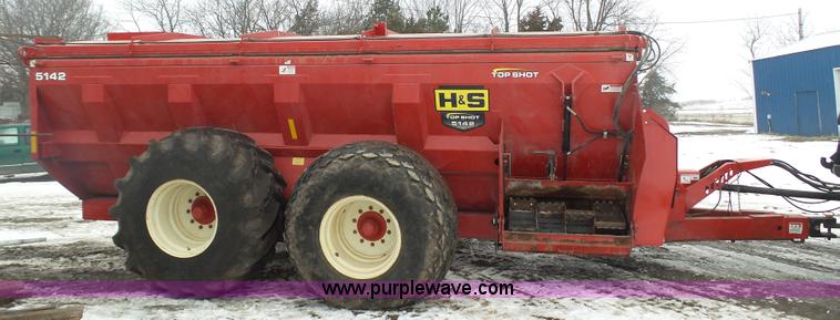 image for item J7441 2012 H&S Top Shot 5142 manure spreader