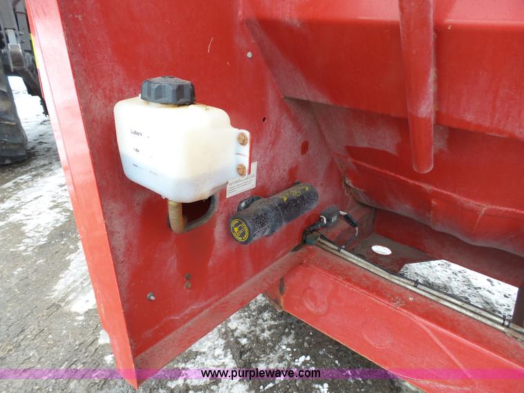 image for item J7441 2012 H&S Top Shot 5142 manure spreader