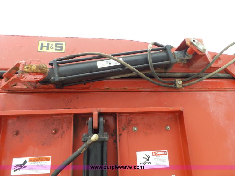 image for item J7441 2012 H&S Top Shot 5142 manure spreader