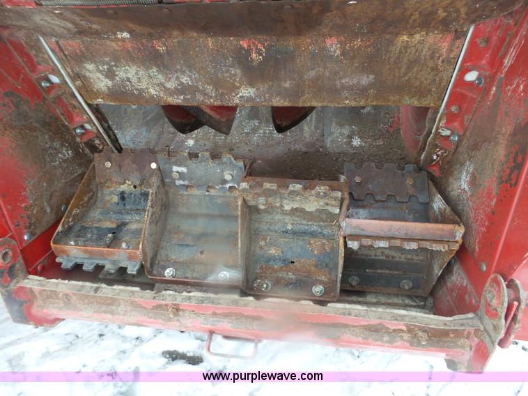 image for item J7441 2012 H&S Top Shot 5142 manure spreader