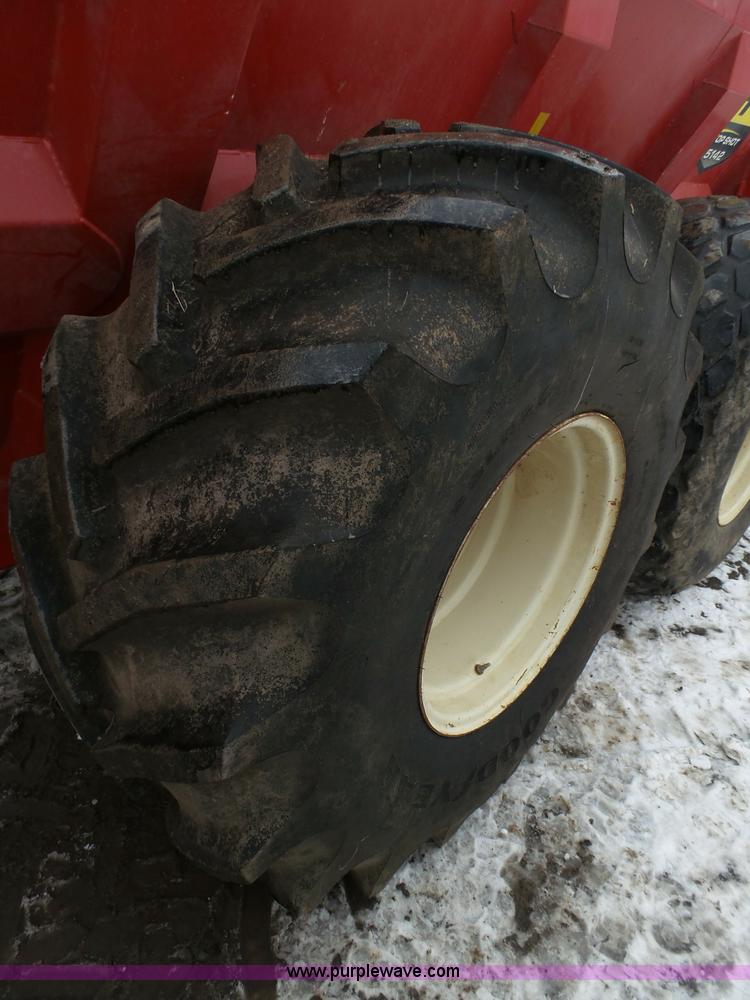 image for item J7441 2012 H&S Top Shot 5142 manure spreader