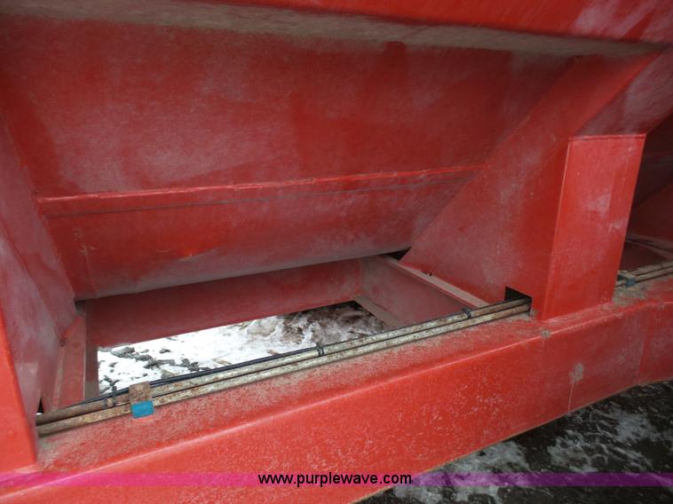 image for item J7441 2012 H&S Top Shot 5142 manure spreader