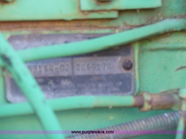 image for item J7614 John Deere 7520 4WD tractor