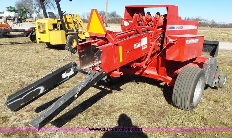 image for item J7648 2012 Massey-Ferguson Hesston 1839 small square baler