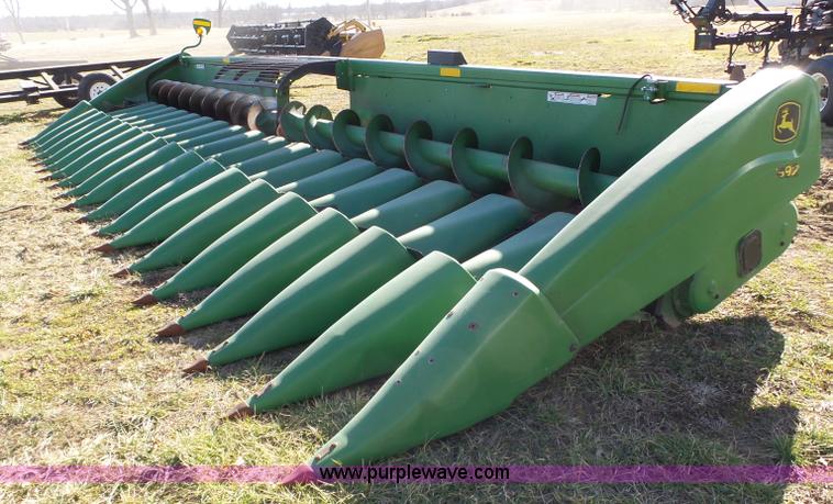 image for item J7649 Clarke corn head