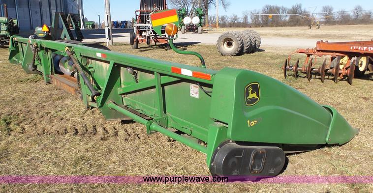 image for item J7649 Clarke corn head