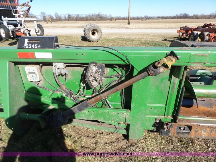 image for item J7649 Clarke corn head