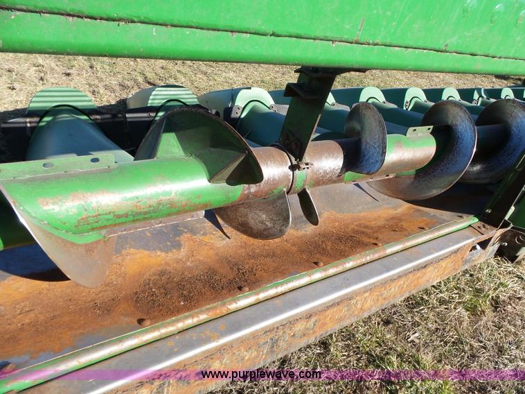 image for item J7649 Clarke corn head