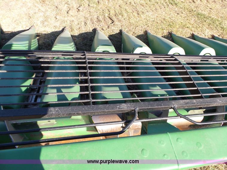 image for item J7649 Clarke corn head