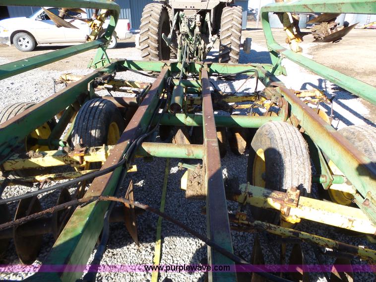 image for item J7656 John Deere 230 double off-set disk