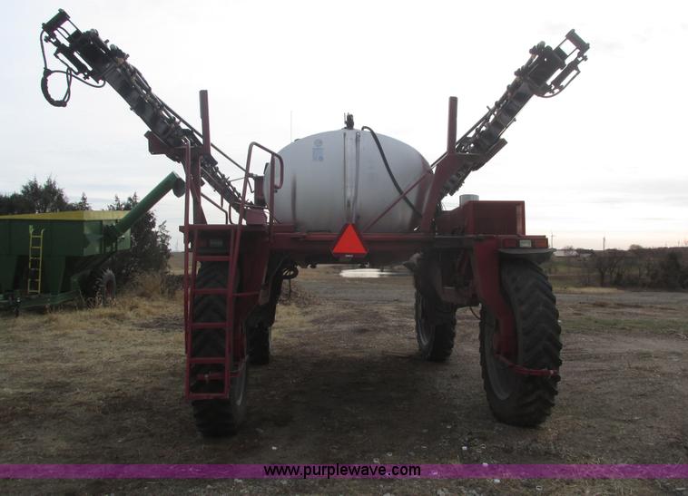 image for item J8765 1998 Miller Nitro sprayer